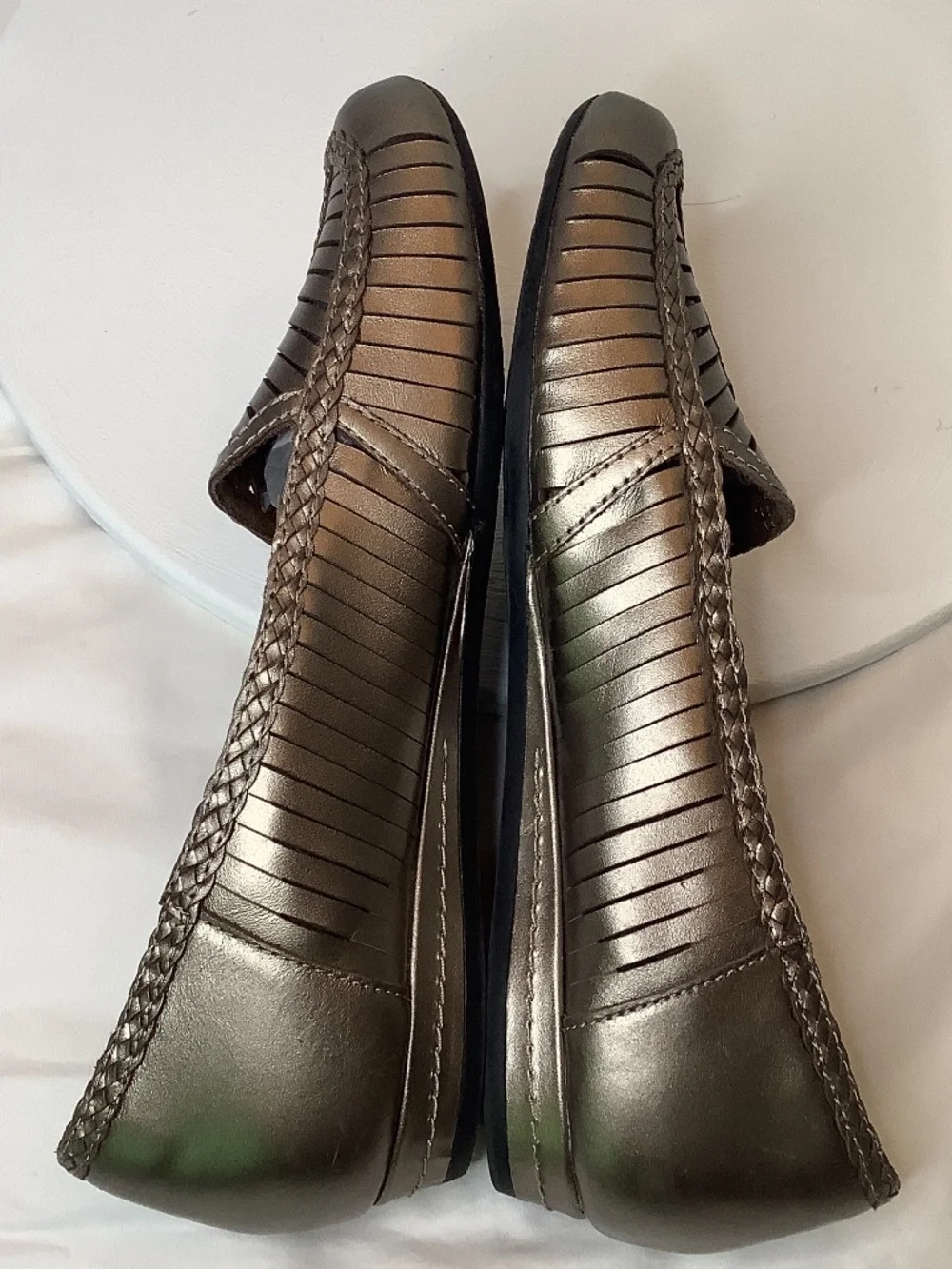 EUC RockPort‎ Bronze Cob Hill Collection sz.8.5 flats leather